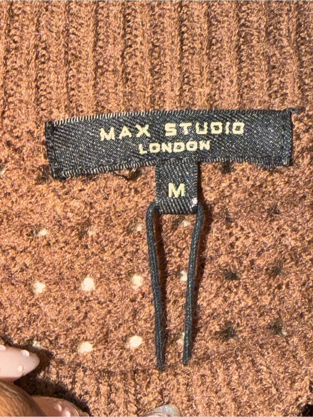 Max Studio Brown Knit Sleeveless Sweater Vest- SIZE MEDIUM - Picture 3 of 4